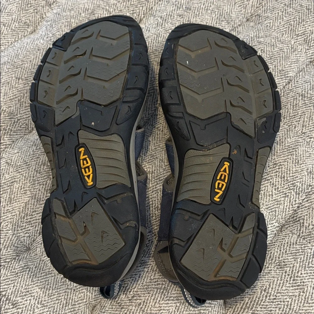 Keen waterproof sandals size 11.5